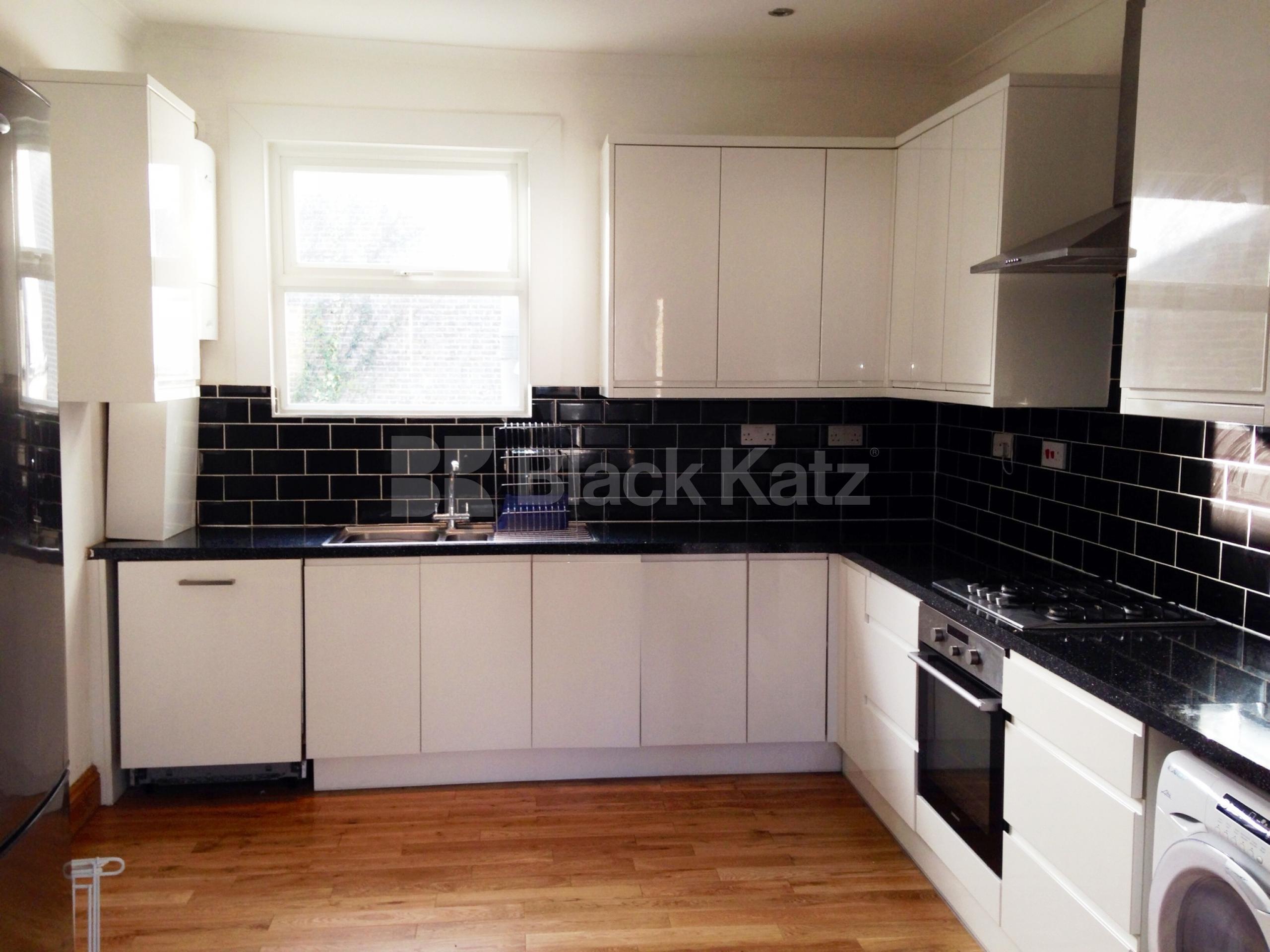 			3 Bedroom, 1 bath, 1 reception Maisonette			 Plough Road, Clapham Junction SW11